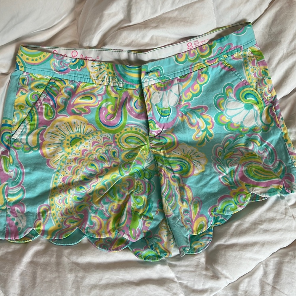 Scalloped Hem Buttercup Shorts